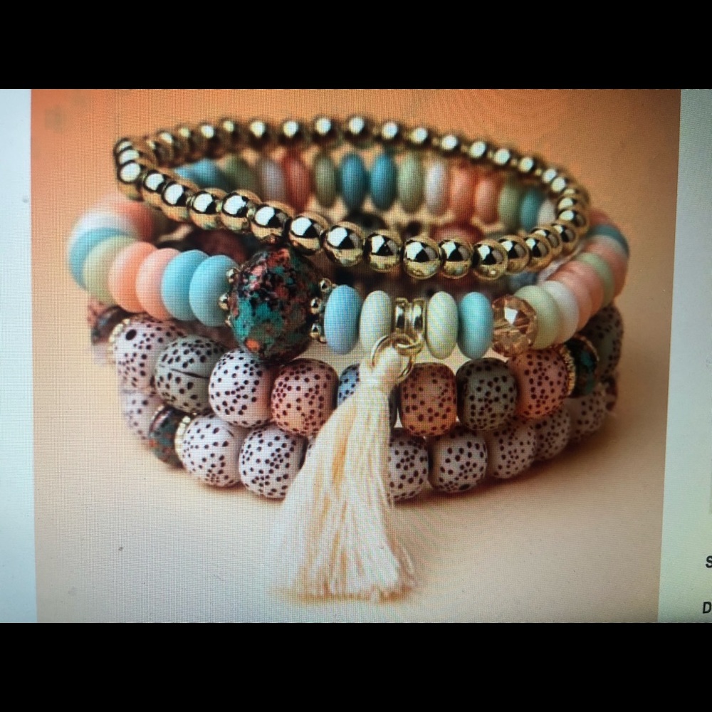 Arm candy